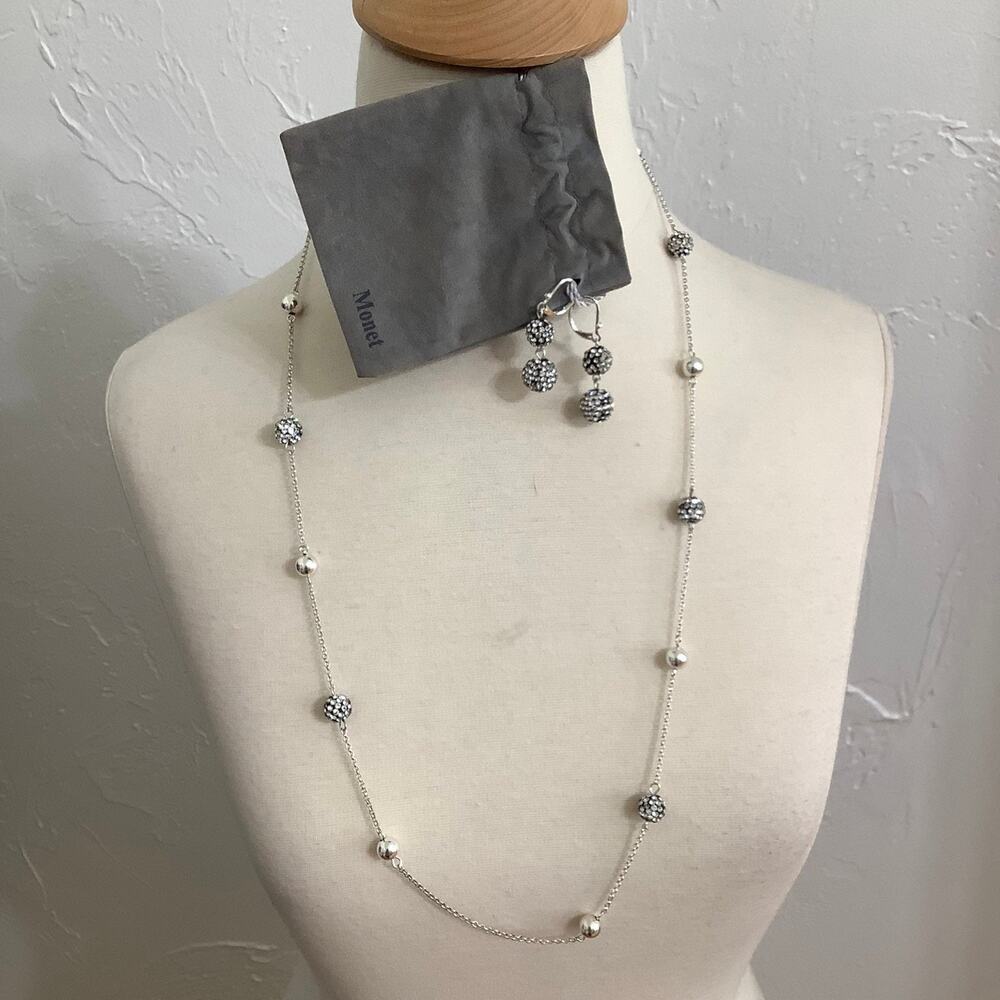 Vintage Monet necklace and earrings set in silver color and crystals EUC
